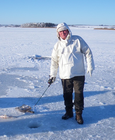 Jens Pilgaard på isfiskeri