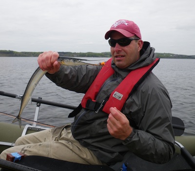 Thomas Sams med en af dagens popper hornfisk! 100514_thomas_sams_hornfisk