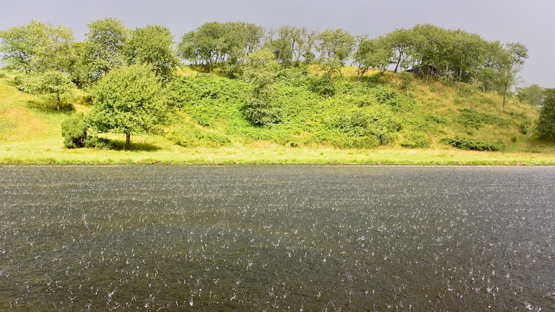 Regnvejr 170731 mariager regn sol