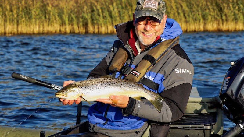Henrik Minor Vedel 181104 stines mong trout