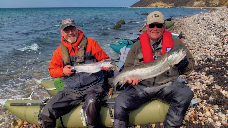 Henrik Minor Vedel og Knud Stangegaard 190403 bornholm two fish