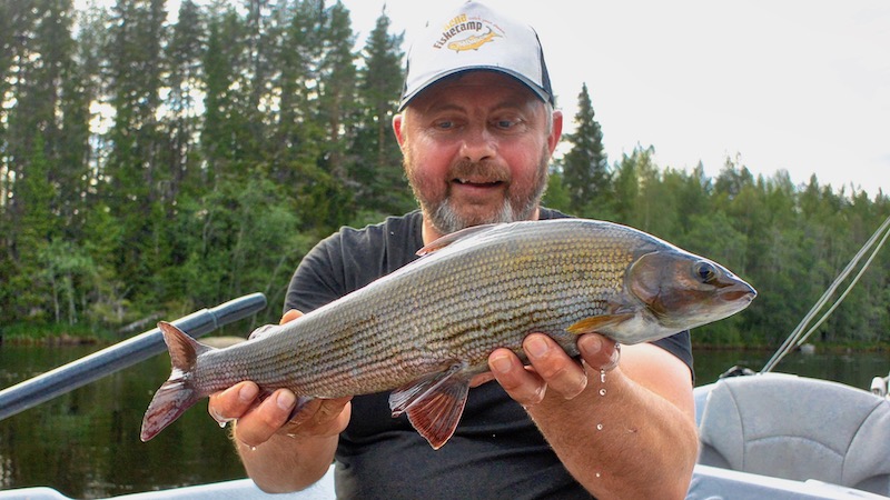 Lars B. Johansen med Stalling fra Rena 190717 rena guide lars harr