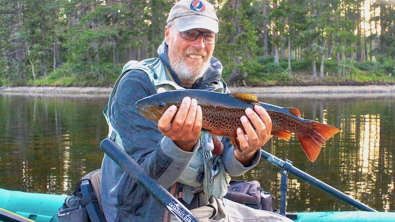 Henrik Leth med Rena ørred 190726 rena hl trout