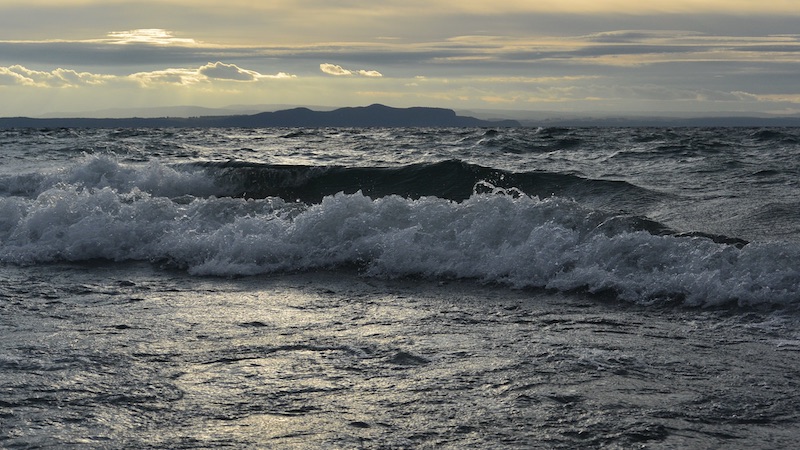 200221 taupo waves