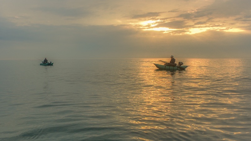 Solnedgang og pontonbåde 200613 hirtshals sunset
