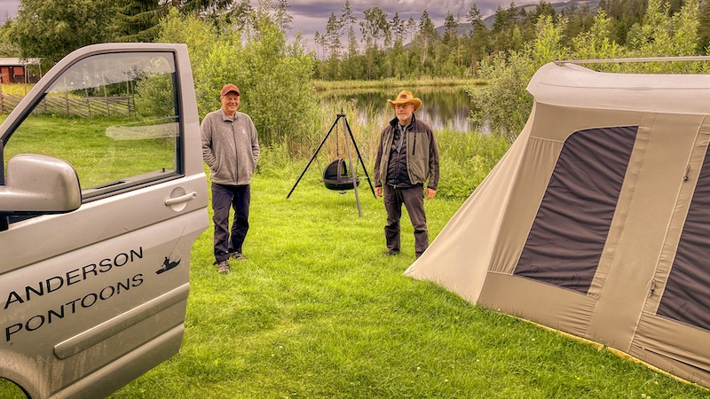 Lars Andersen og Henrik Minor Vedel 220708 rena glamping
