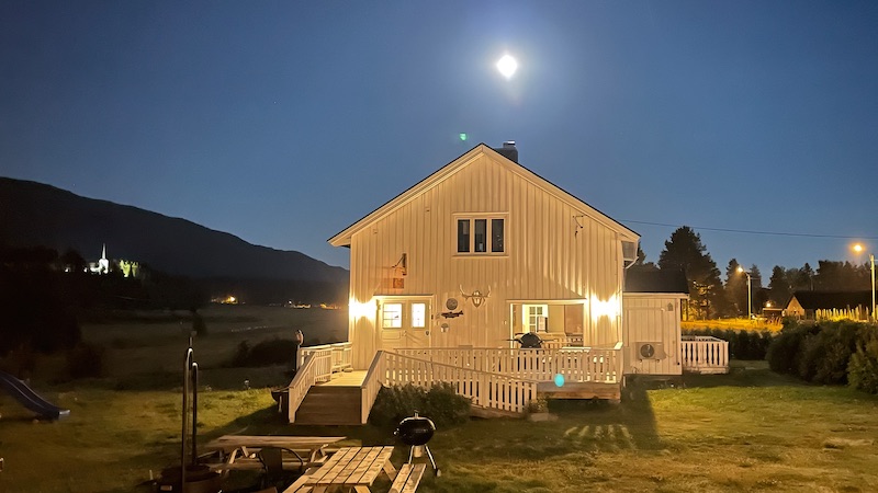 Bond's Flyshop 220813 rena fishcamp moonshine