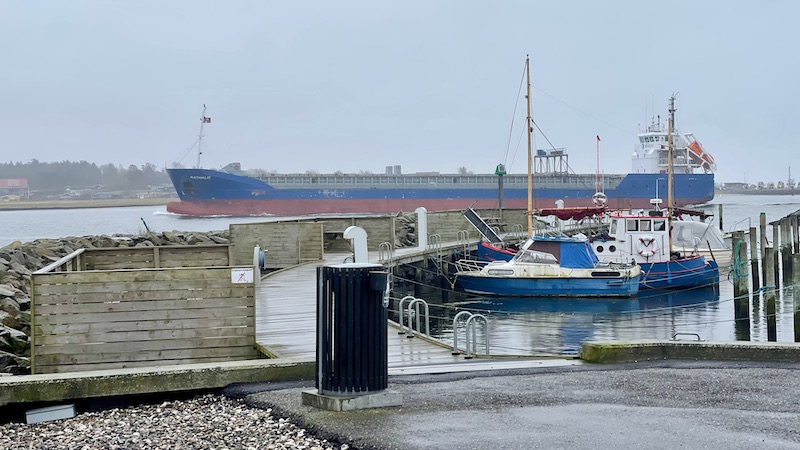 230321 randers fjord stort skib