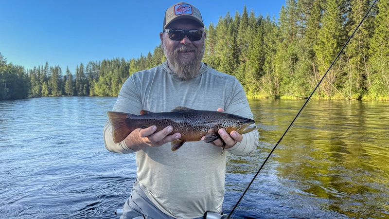Amerikanske Bill med sin første ørred fra Norge, Rena 250717 rena bill trout
