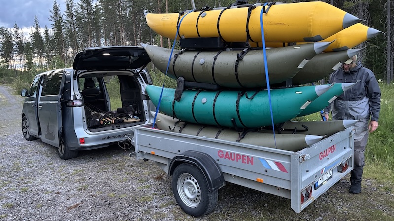 Transport af pontonbåde 260708 rena boats hanger