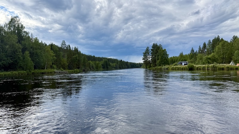 Regnbyge fra nord 260711 rena regnbyge