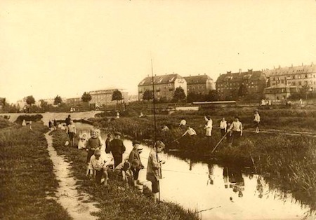 ladegaards_aaen