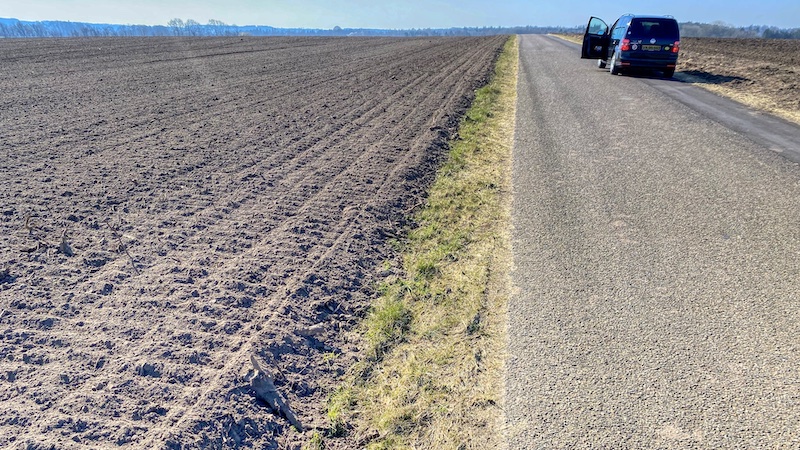 Pløjet og dyrket til kanten 250522 opdyrket vejkant